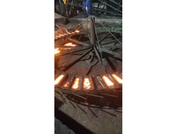 電弧爐冶煉現(xiàn)場視頻