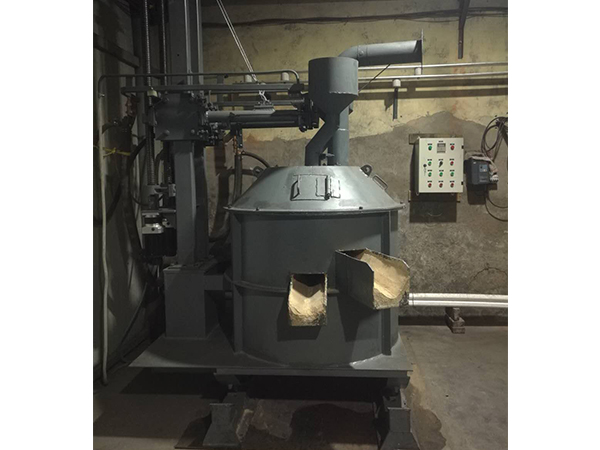   What are the characteristics of the special controller for short network of submerged arc furnace?