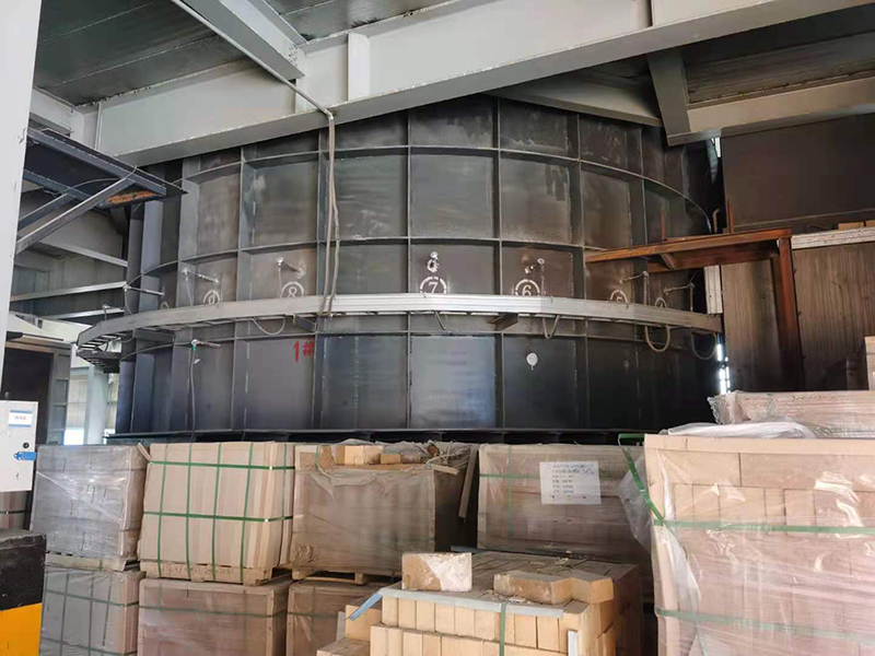 What are the refractory materials for electric arc furnace?